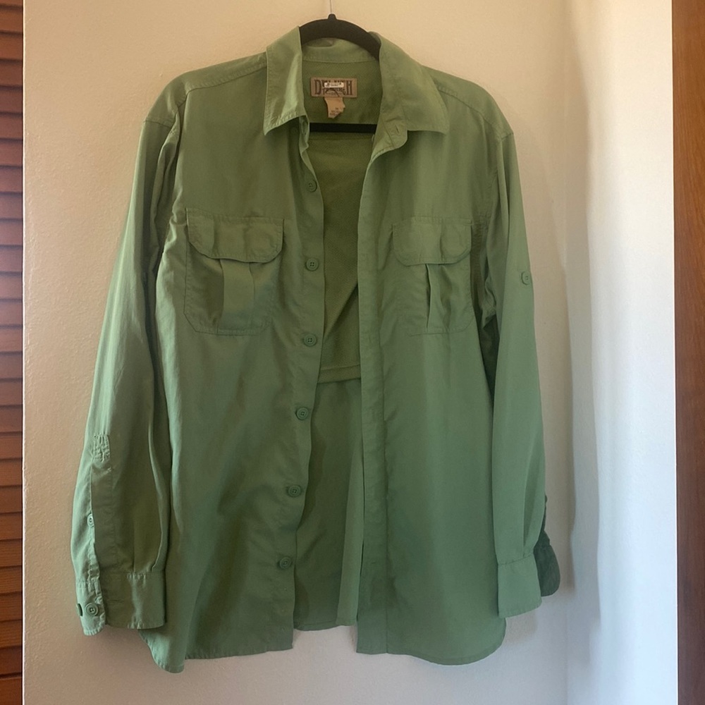 Deluth trading shirt